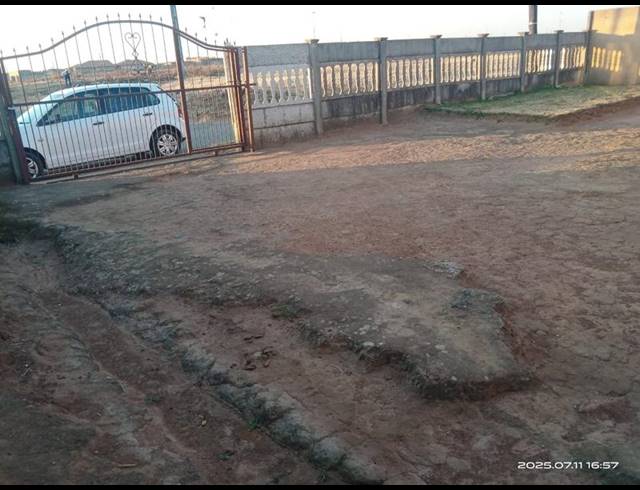 2 BEDROOM HOUSE FOR SALE IN GELUKSDAL EXT 2